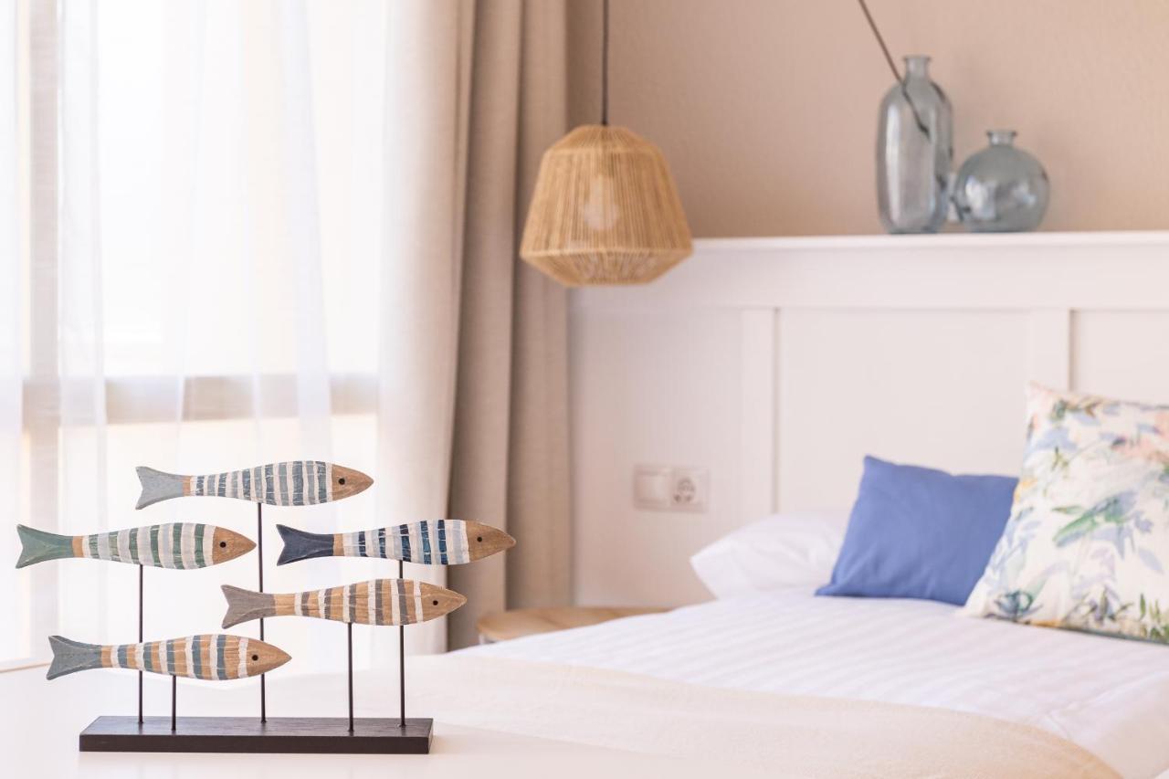 Oleholidays Romana Playa 223 Primera Linea Playa Apartment Marbella Bagian luar foto