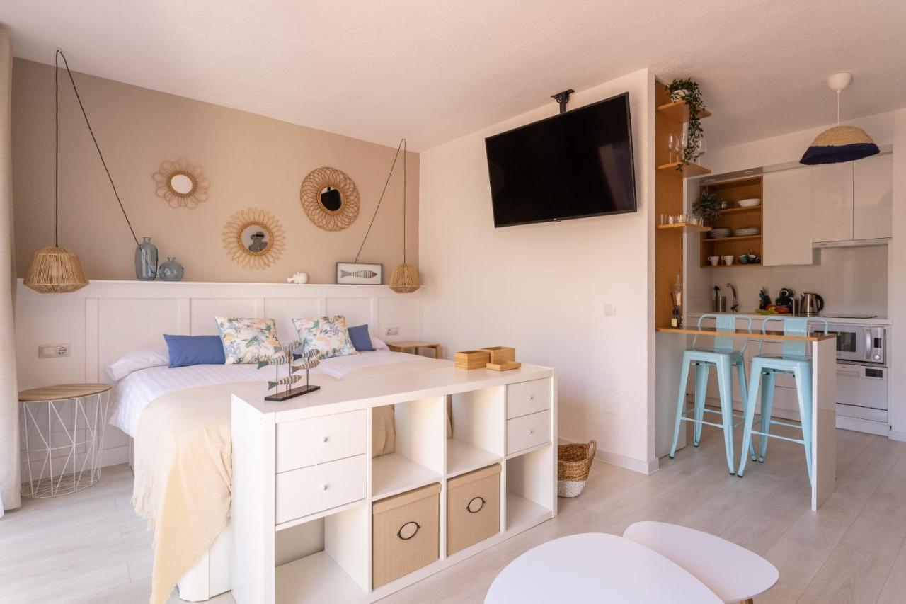 Oleholidays Romana Playa 223 Primera Linea Playa Apartment Marbella Bagian luar foto